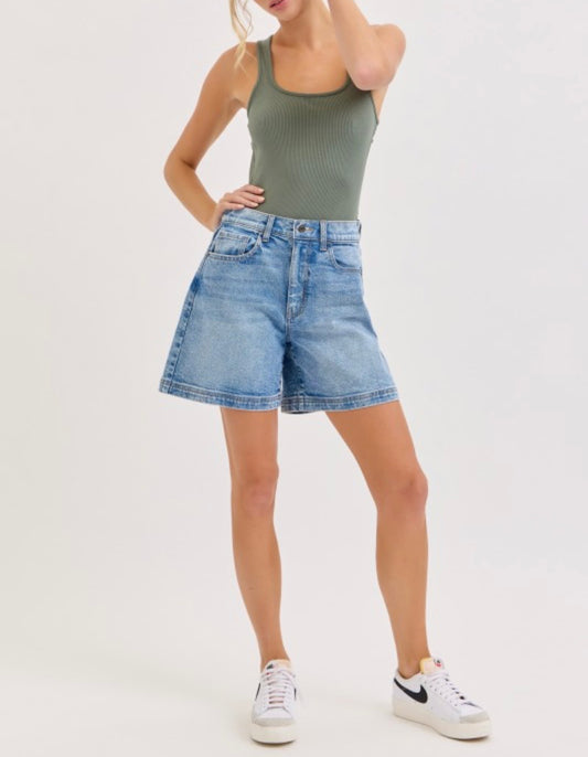 HIGH RISE MIDI SHORTS WITH 6" INSEAM