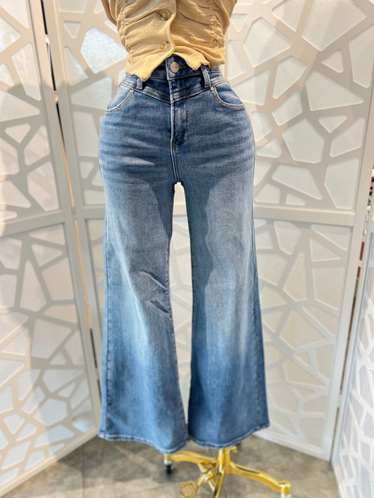 RISEN HIGH RISE WIDE FRONT YOKE DETAILED JEANS
