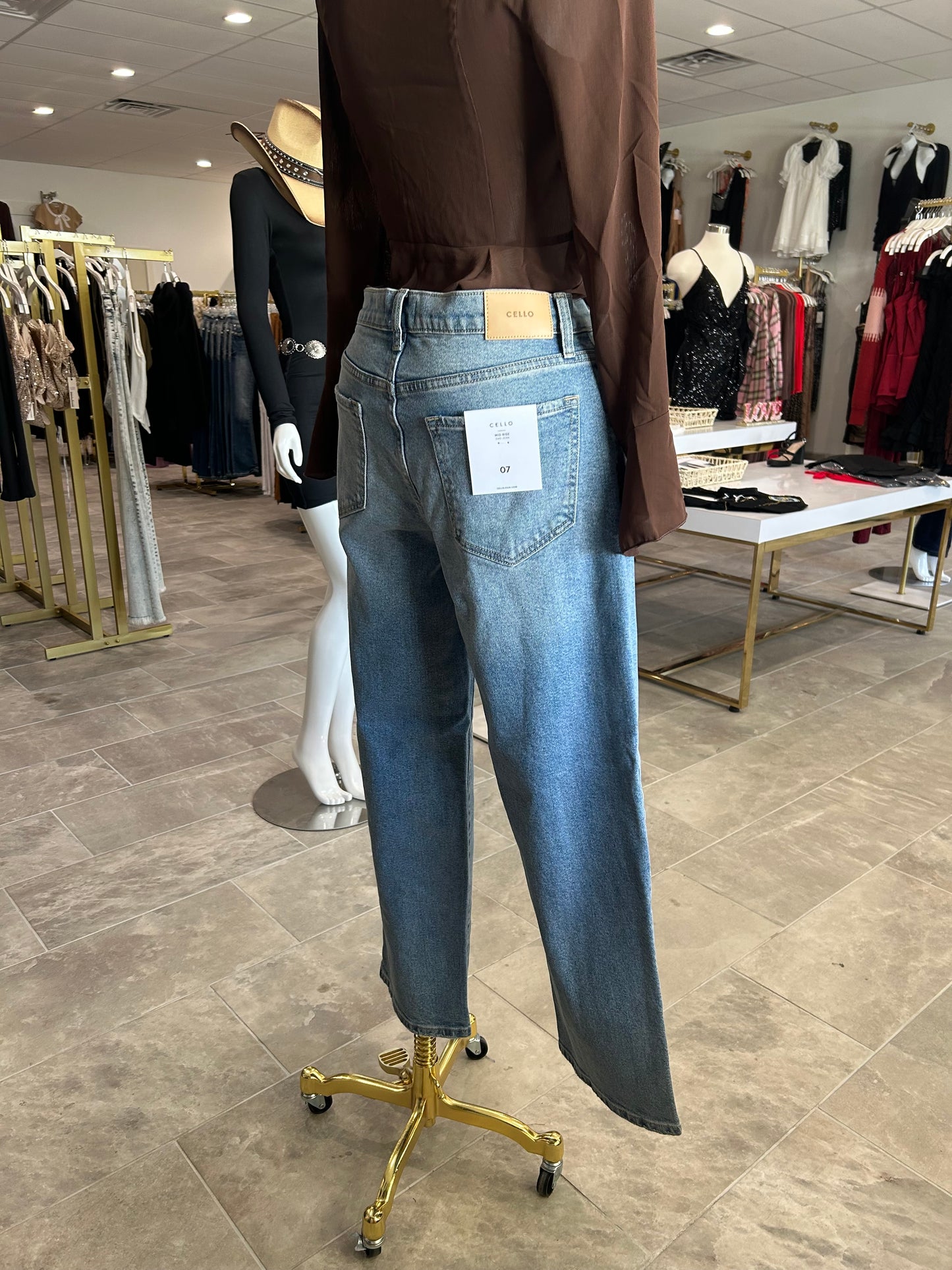 Mid Rise Baggy Dad Jean