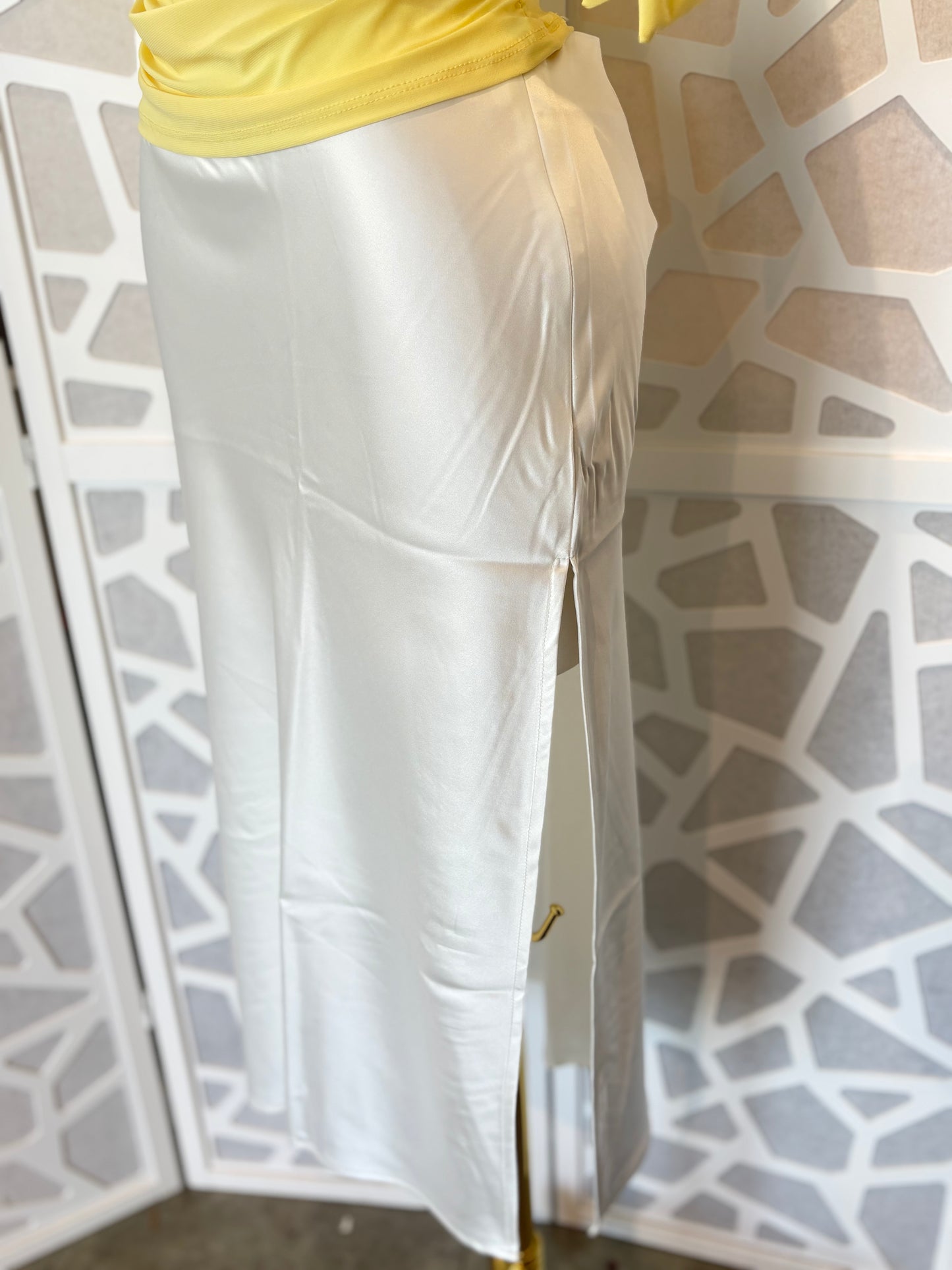 Satin skirt with side slit