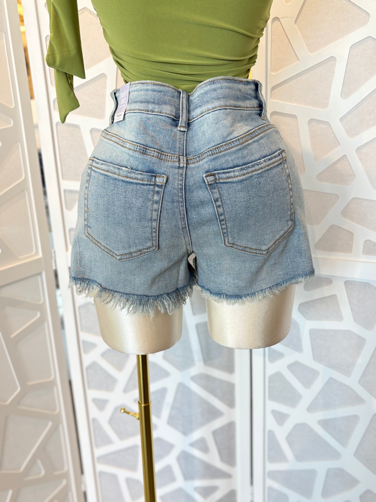 Straight fit high rise shorts