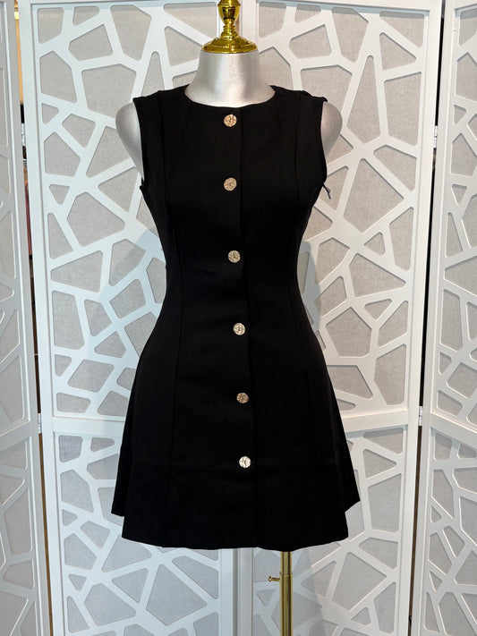 Sleeveless dress w/gold button detail
