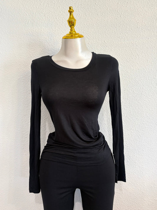 Basic long sleeve