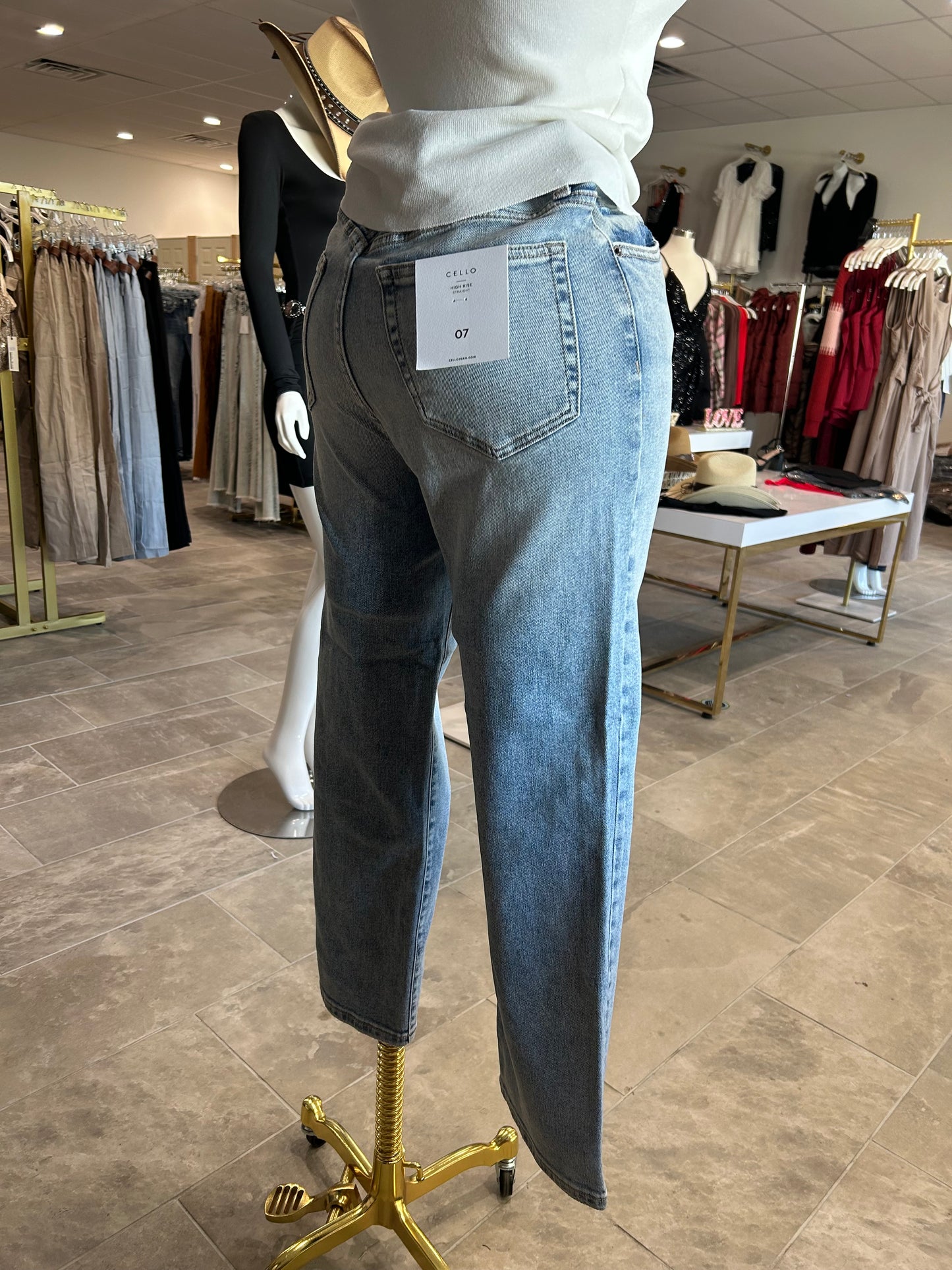 Mid Rise Baggy Dad Jean