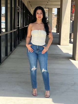 High Rise Straight With Asymmetric Back Pockets