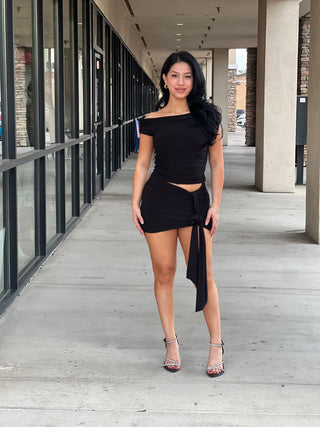 SHORT SLEEVE & MINI SKIRT W/ DRAPE TIE RUCHED SET