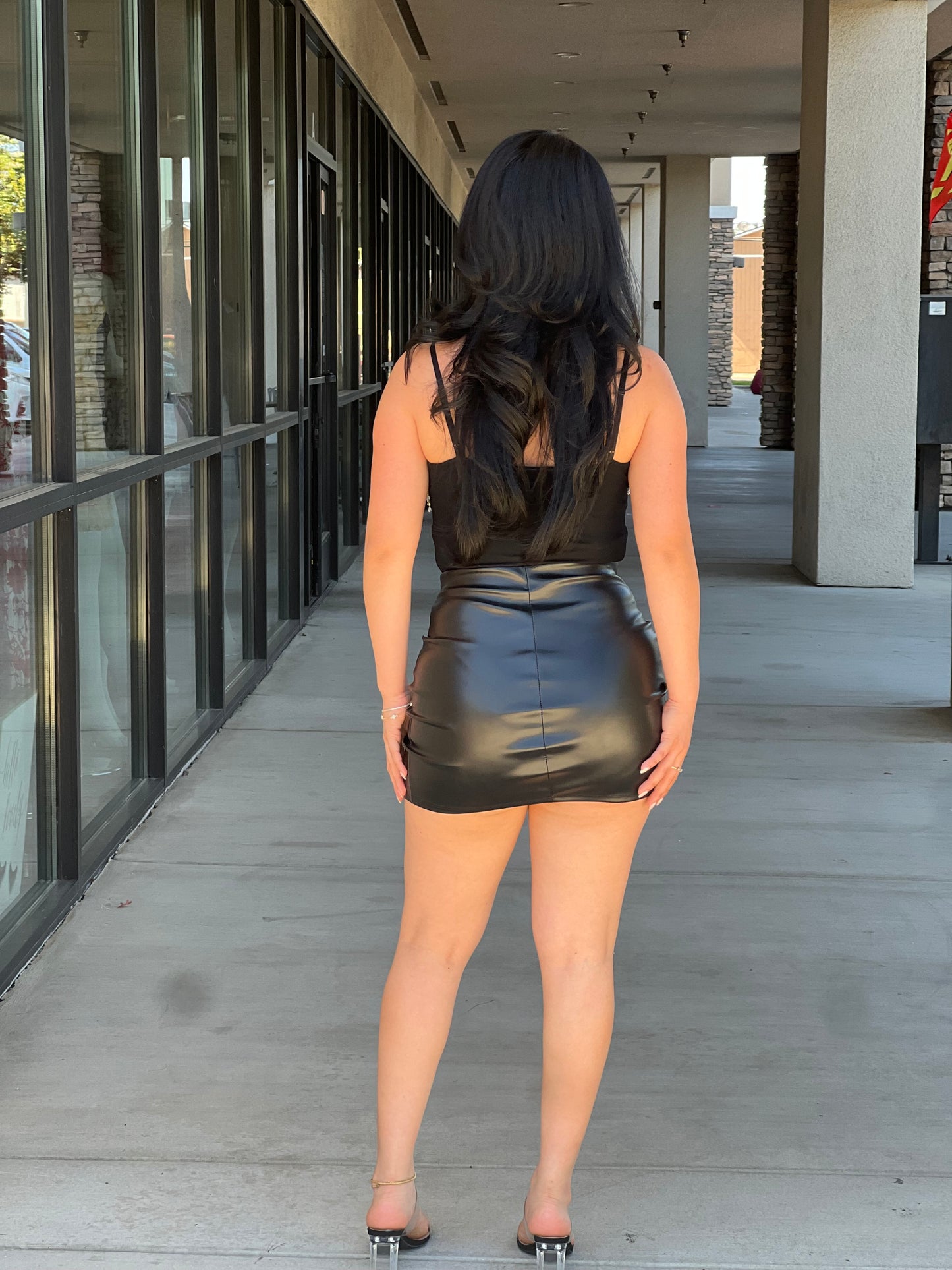 Pu Mini Side Slit (BLACK)