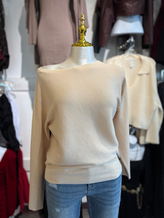 Leslie sweater top