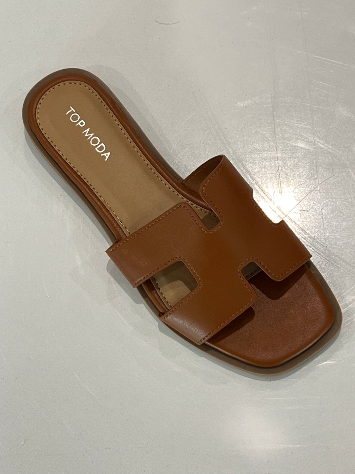 ELIO SANDALS