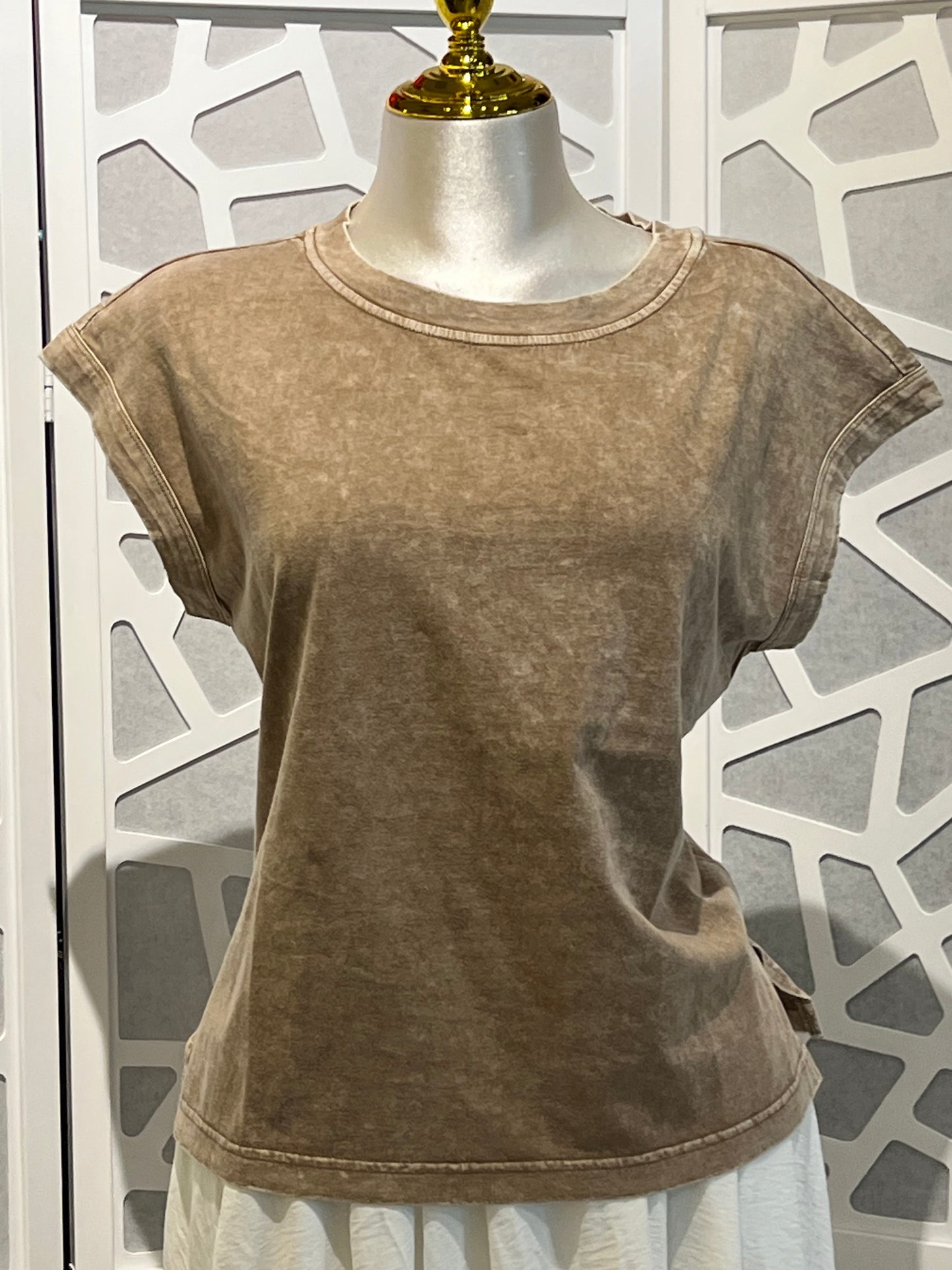 WASHED EXTENDED SHOULDER KNIT T-SHIRT