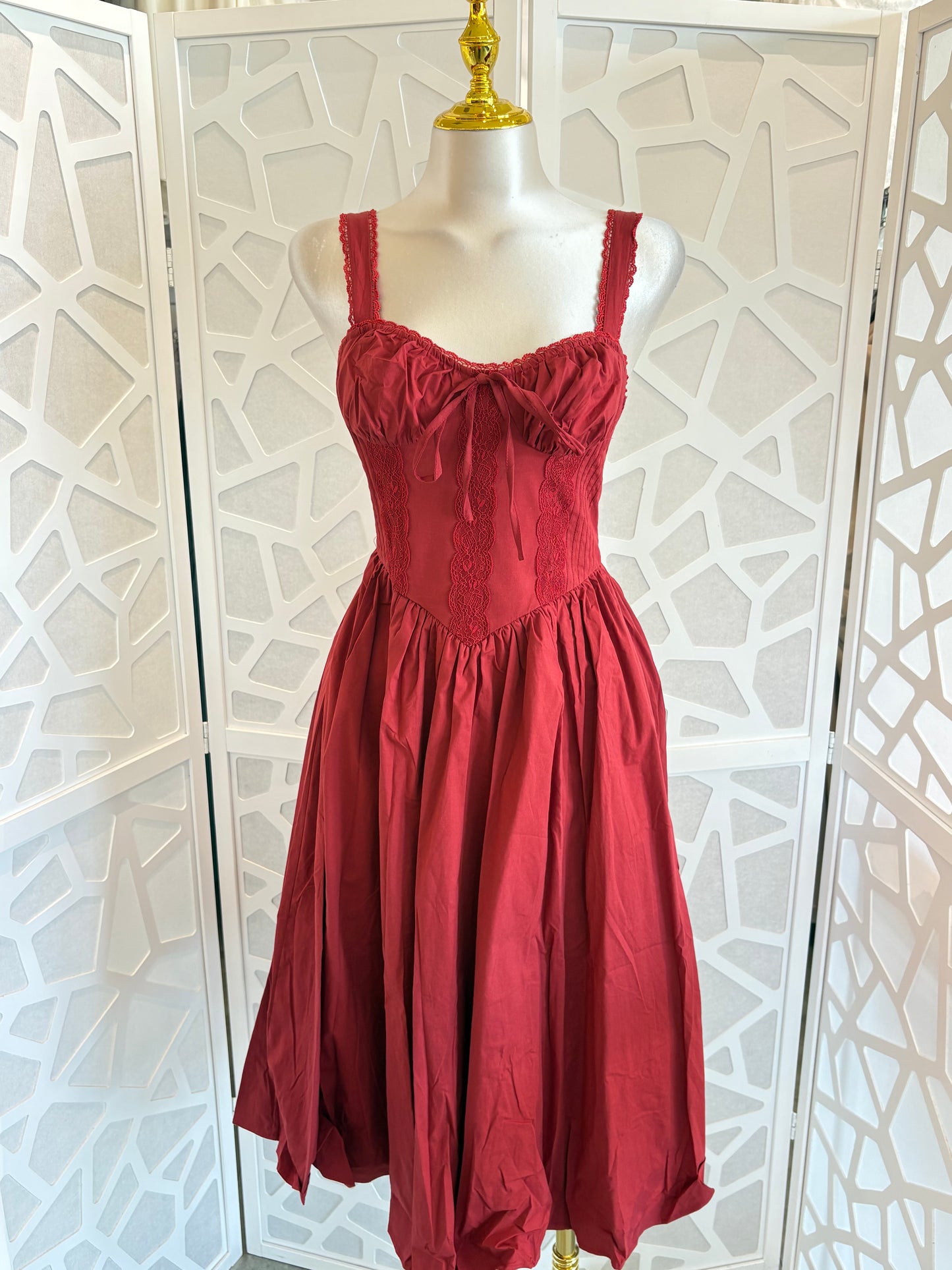 Lace Detail Smocked Midi Dress