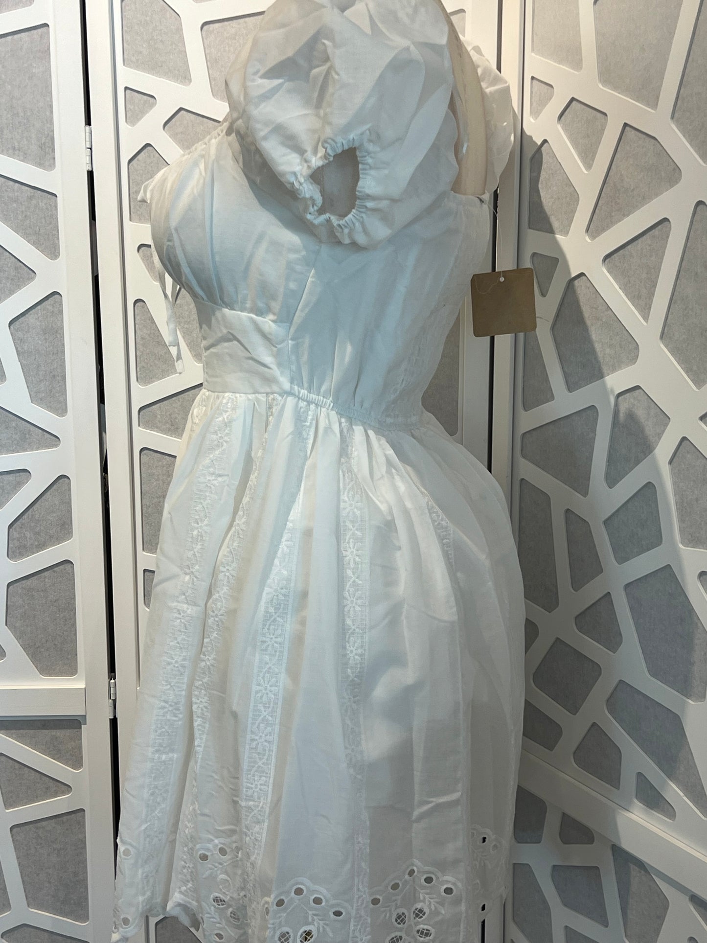 Embroidered Puff Sleeve Scallop Hem Mini Dress