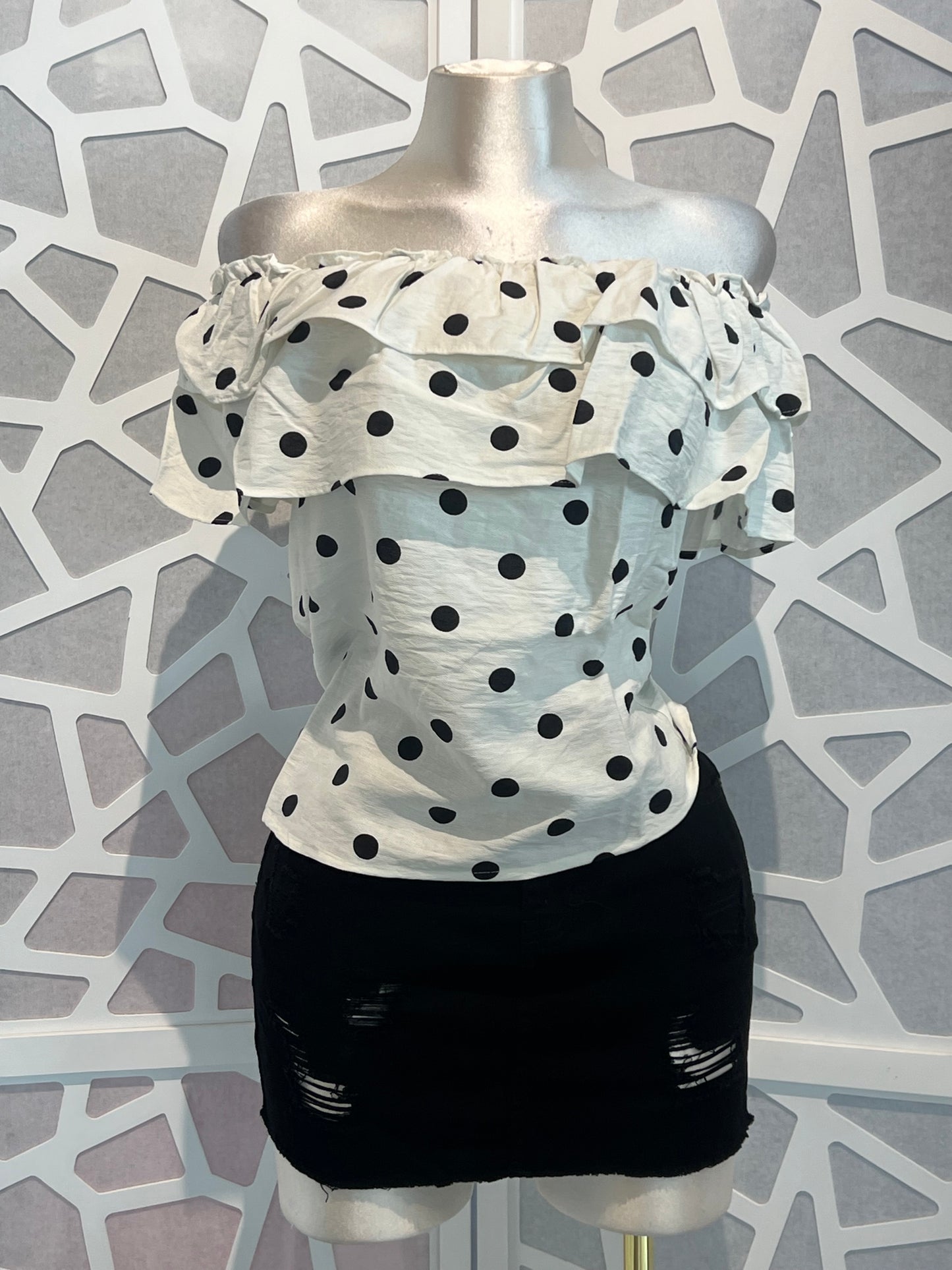 POLKA DOT OFF-THE-SHOULDER TOP
