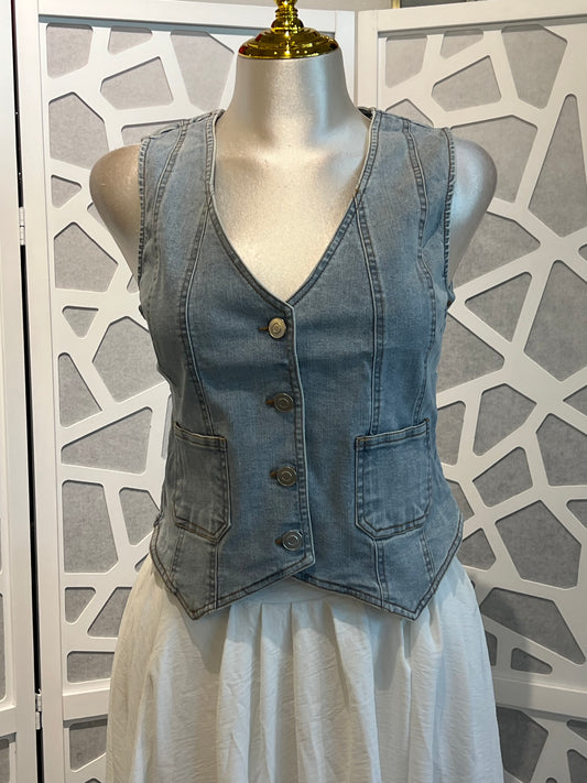 LIGHT WASH DENIM VEST