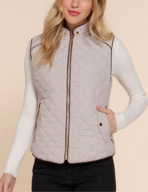 SUEDE PIPING DETAIL FRONT POCKET SIDE RIB QUILTED PADDING VEST