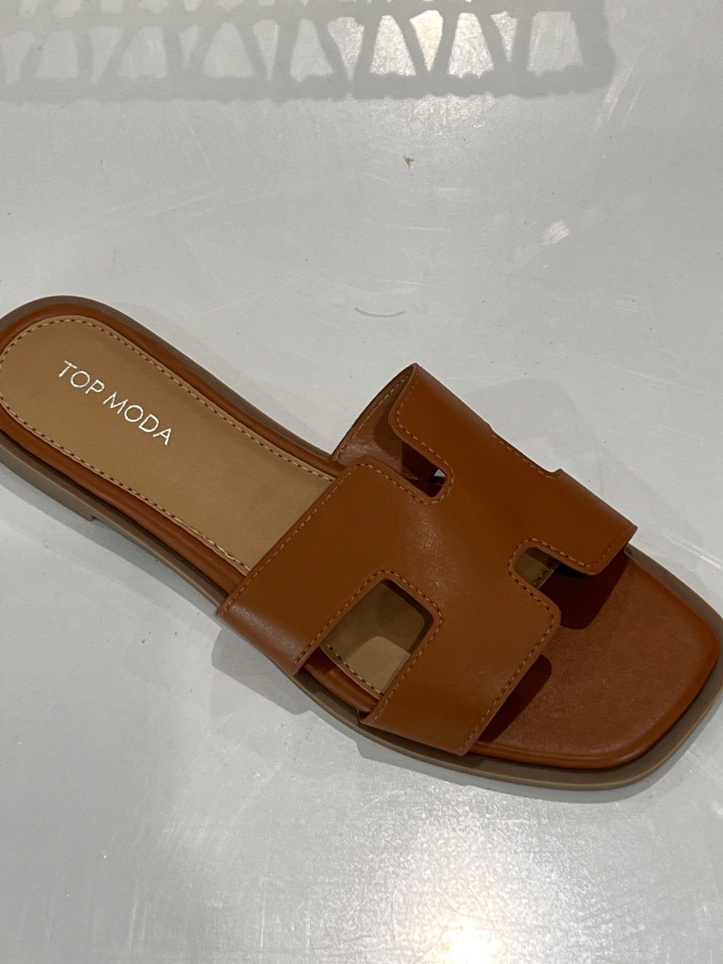 ELIO SANDALS