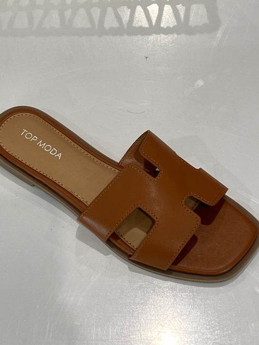 ELIO SANDALS