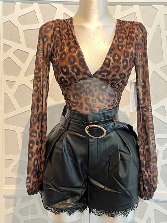 LEATHER SHORTS WITH LACE HEM