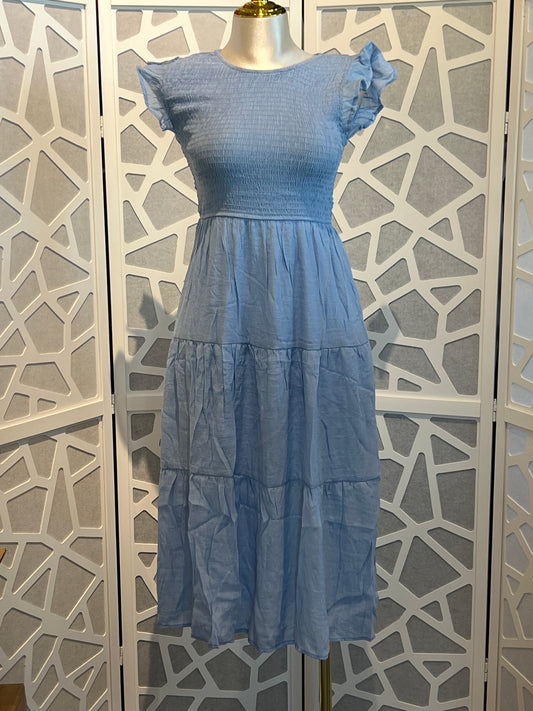 TIERED SMOCKED SHORT SLEEVE MIDI DRESS