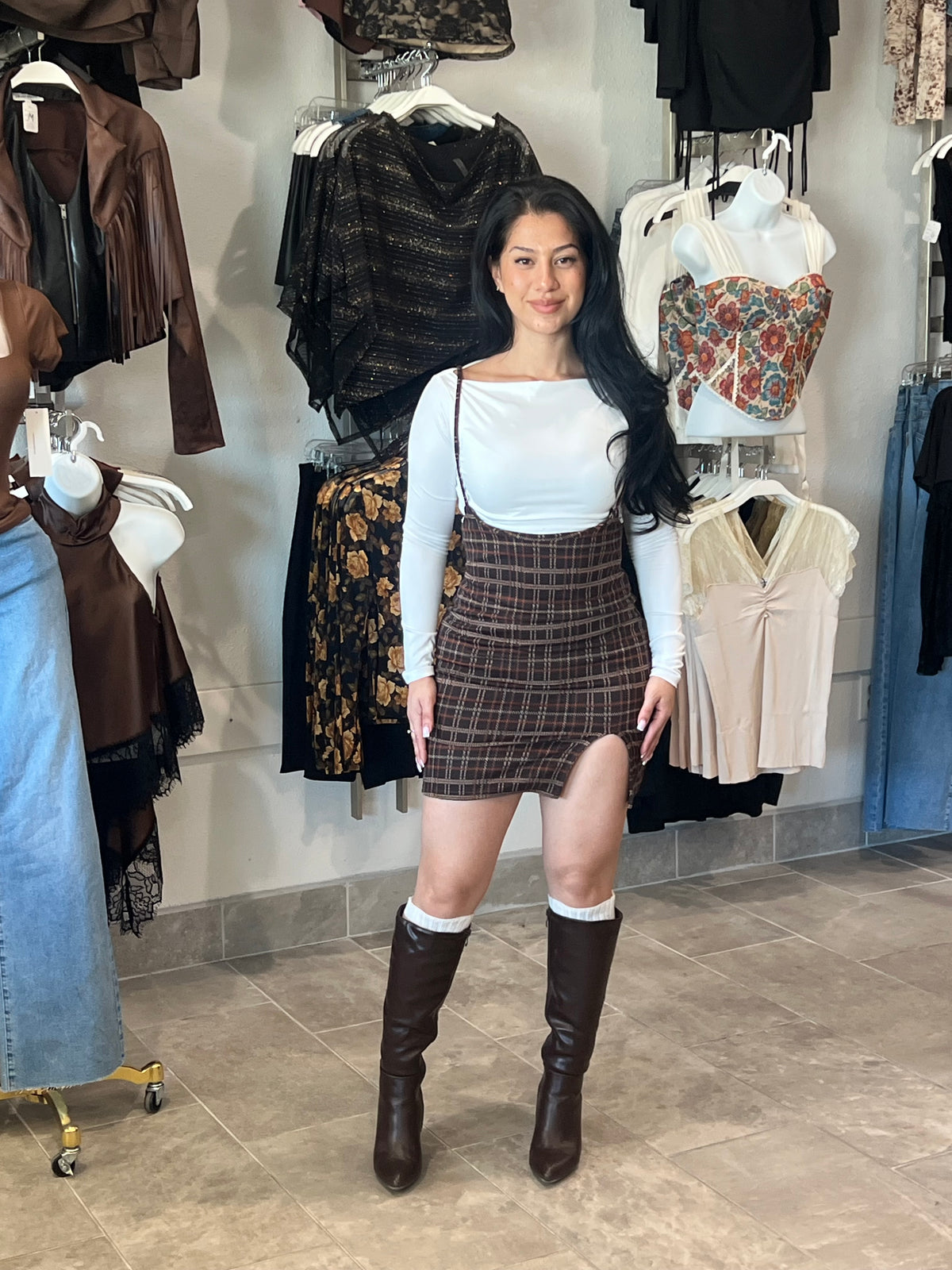 JAYLEEN PLAID MINI SUSPENDER SKIRT