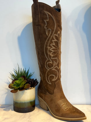 GIADA COFFEE BELOW THE KNEE BOOTS