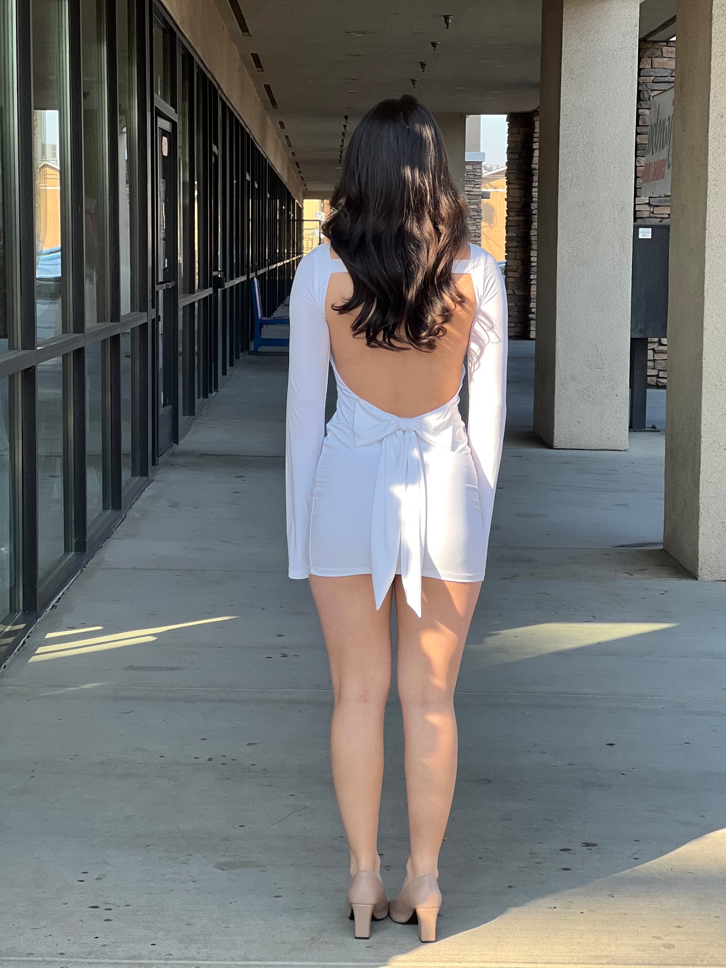 LONG BELL SLEEVE OPEN BACK BOW MINI DRESS