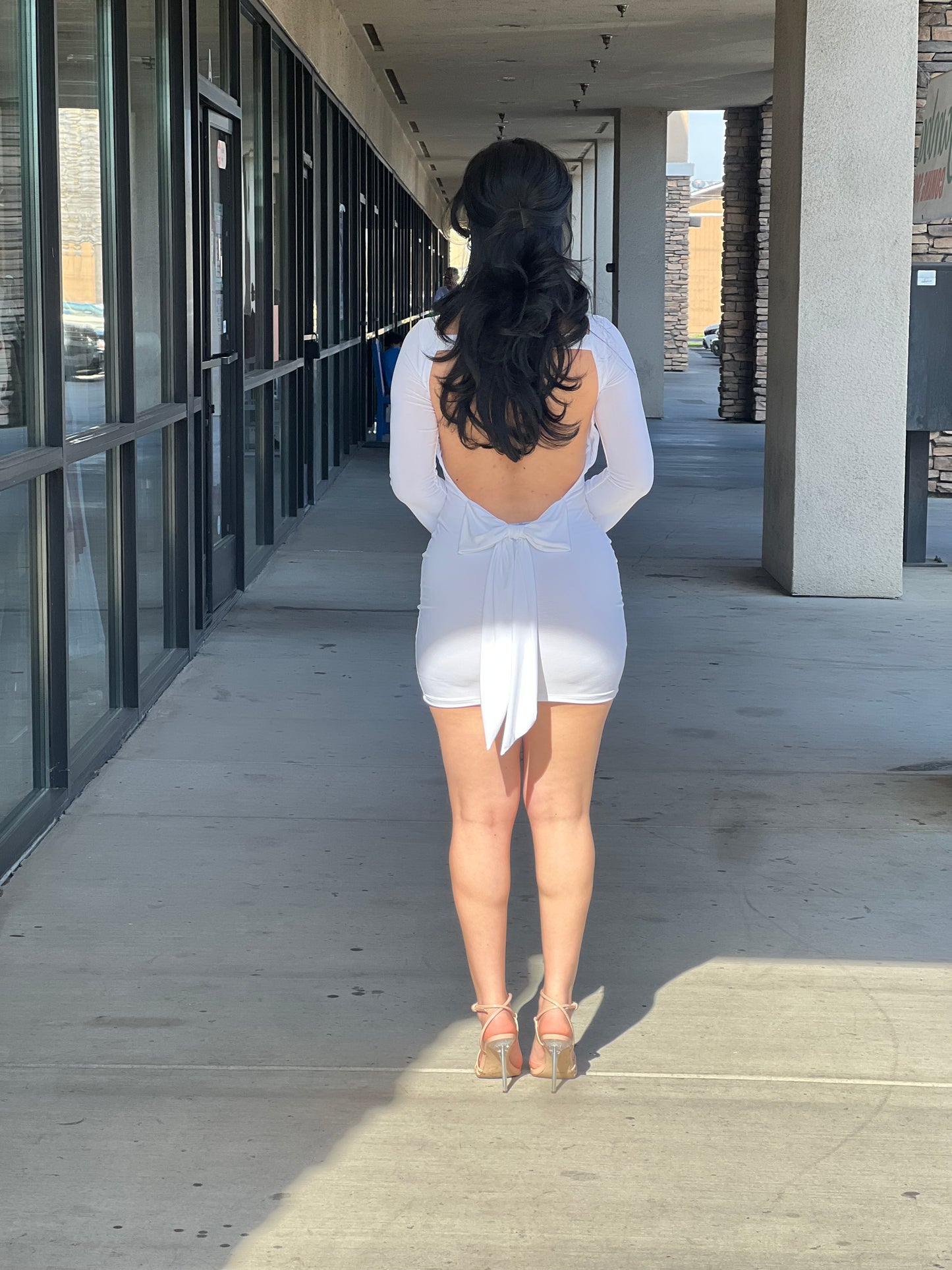 LONG BELL SLEEVE OPEN BACK BOW MINI DRESS