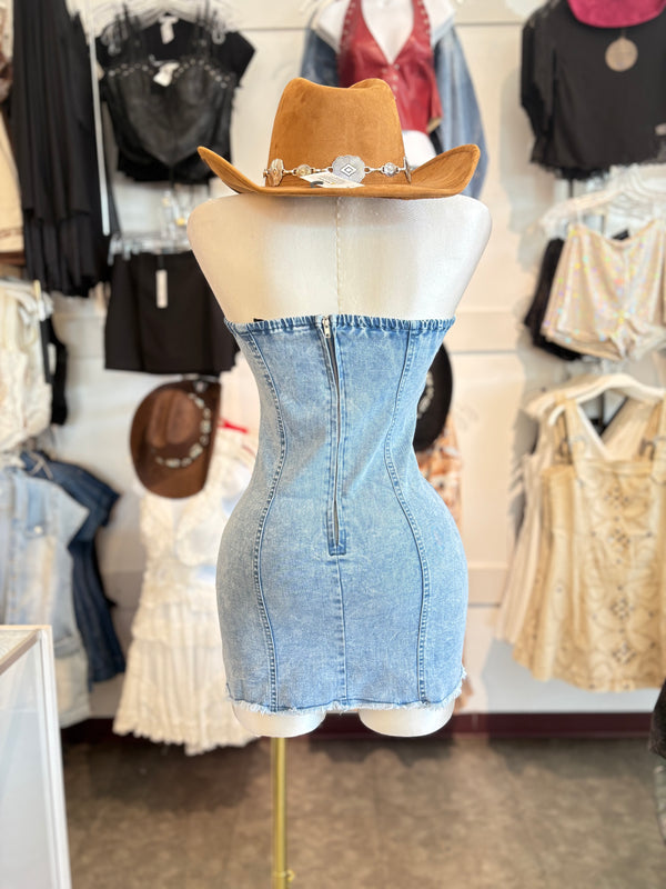 LIGHT WASH STRAPLESS STRETCH DENIM DRESS