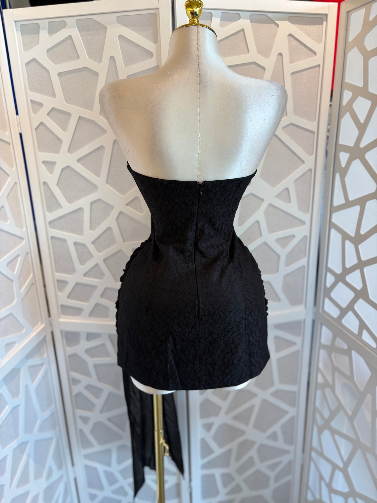 Strapless lace mini dress with waist wrap