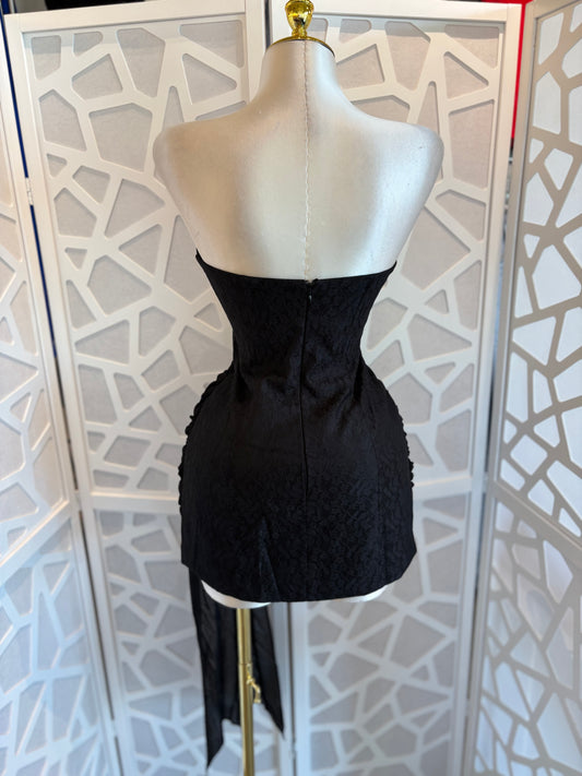 Strapless lace mini dress with waist wrap