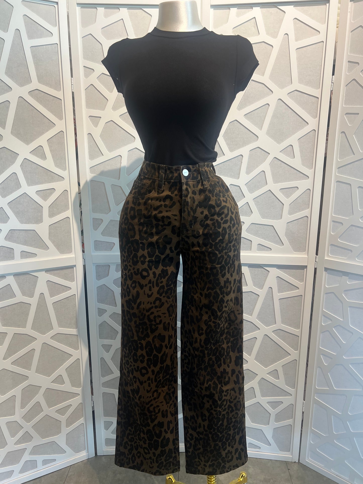 High Rise Relaxed Straight Leopard Print Pants