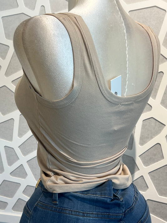 BASIC STUD DETAIL TOP