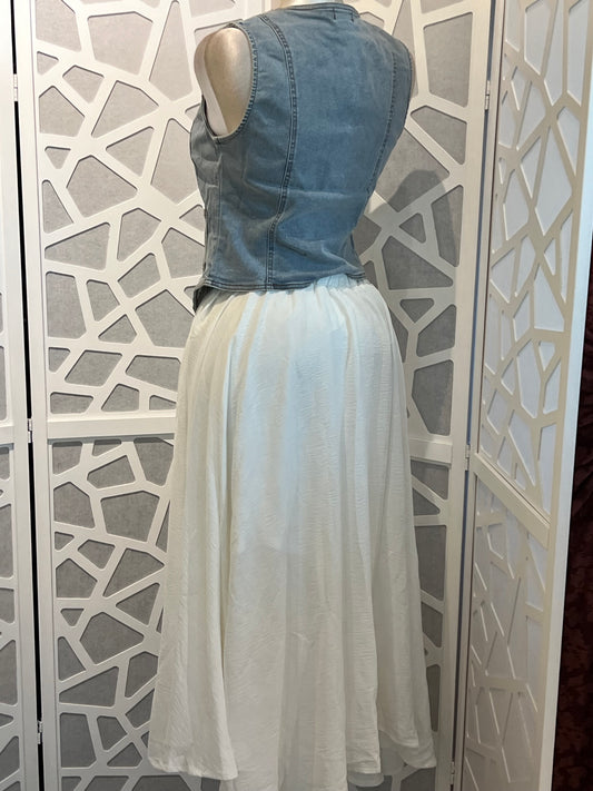 LIGHT WASH DENIM VEST