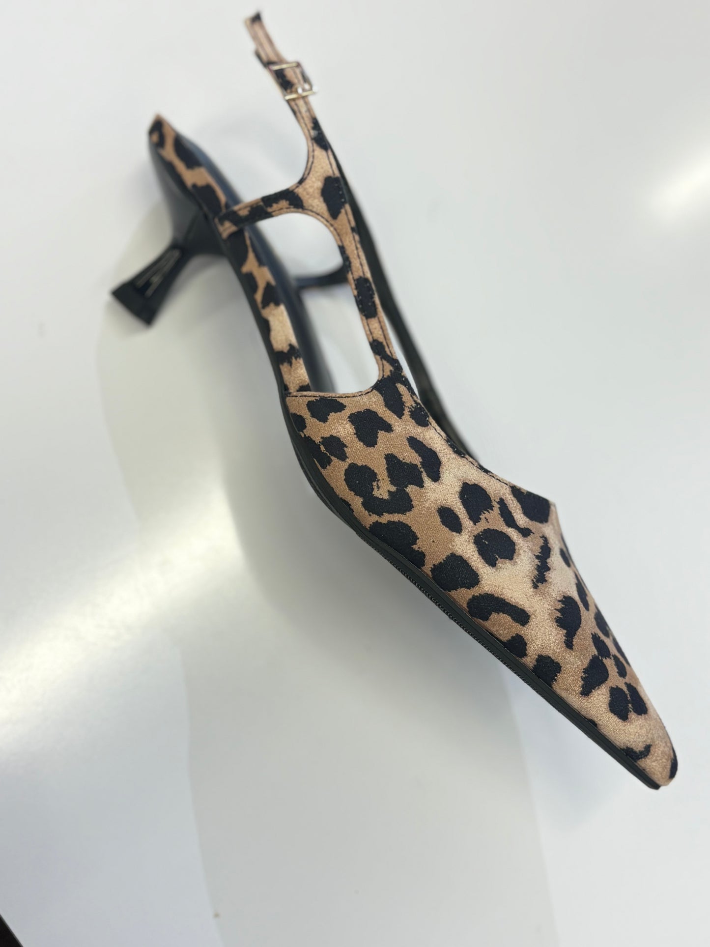 Leopard kitten heel