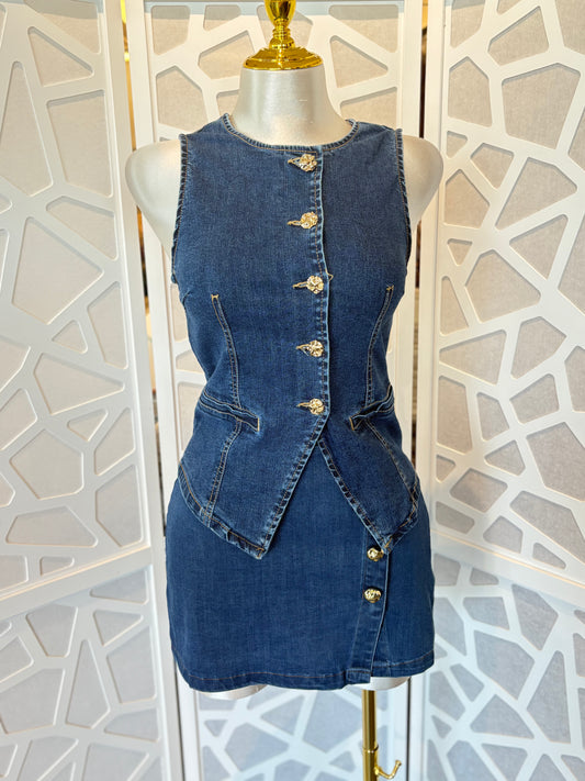 Denim button skort