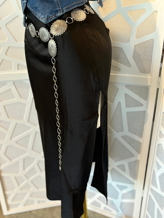 Satin skirt with side slit