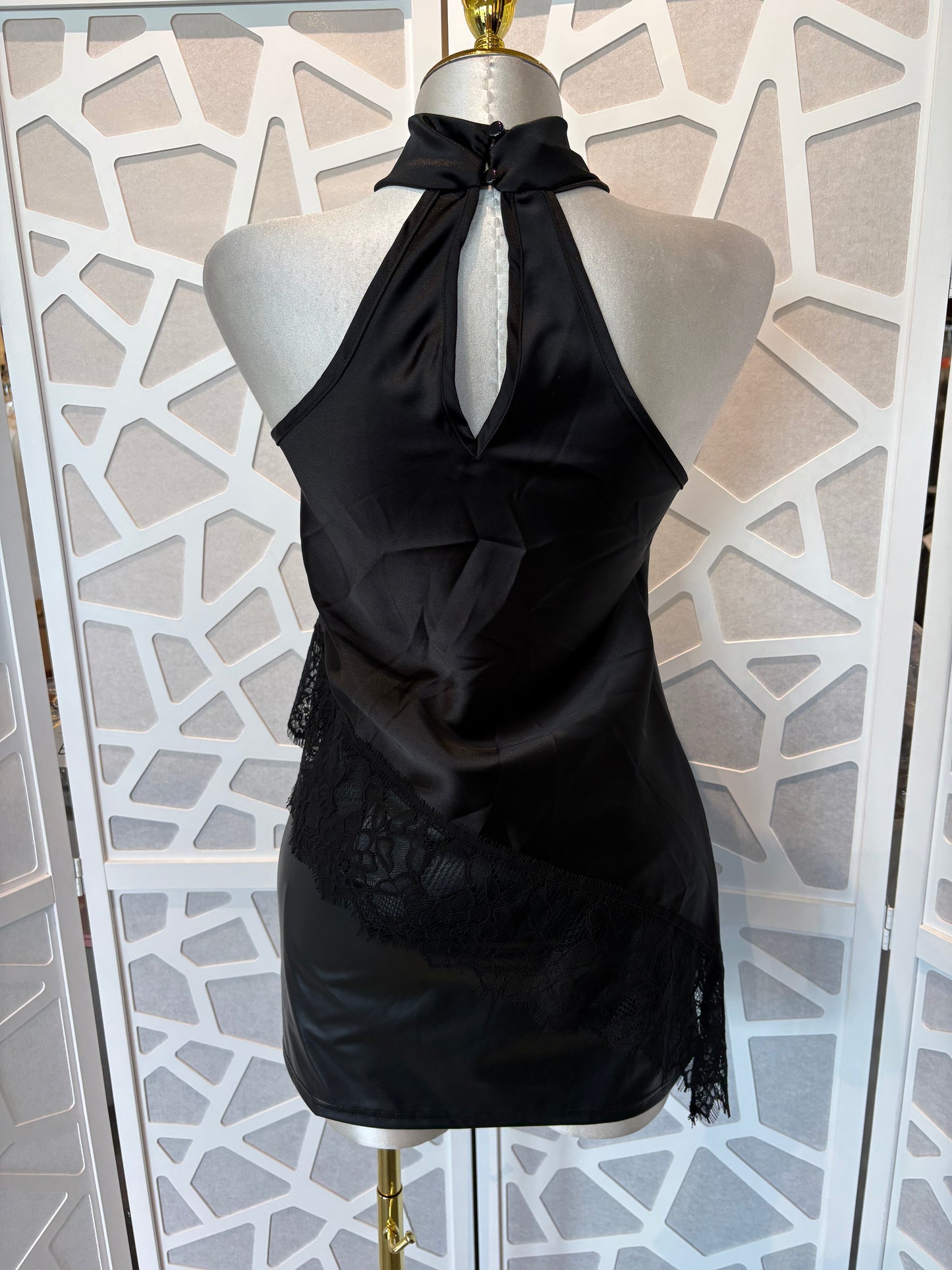Liz lace detail top