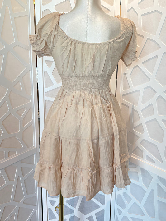 Sweetheart neckline with bow detail dress