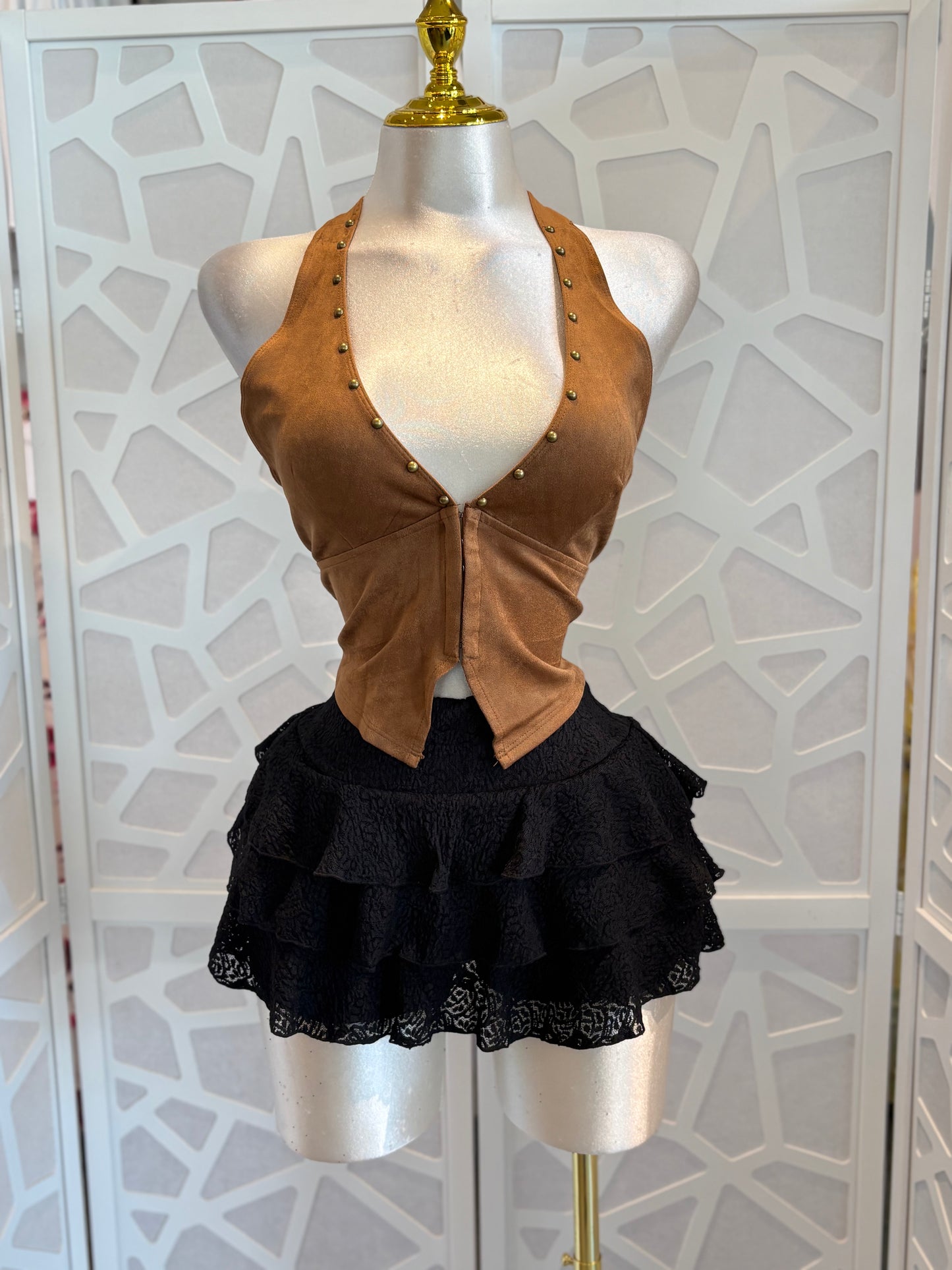 Tiered lace skort