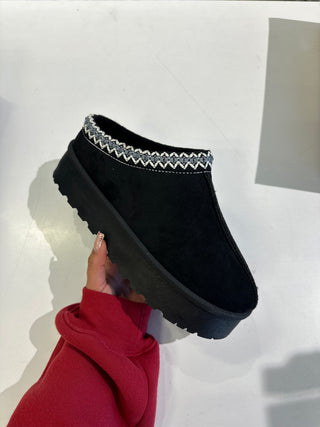 Casual ugg style platform slippers