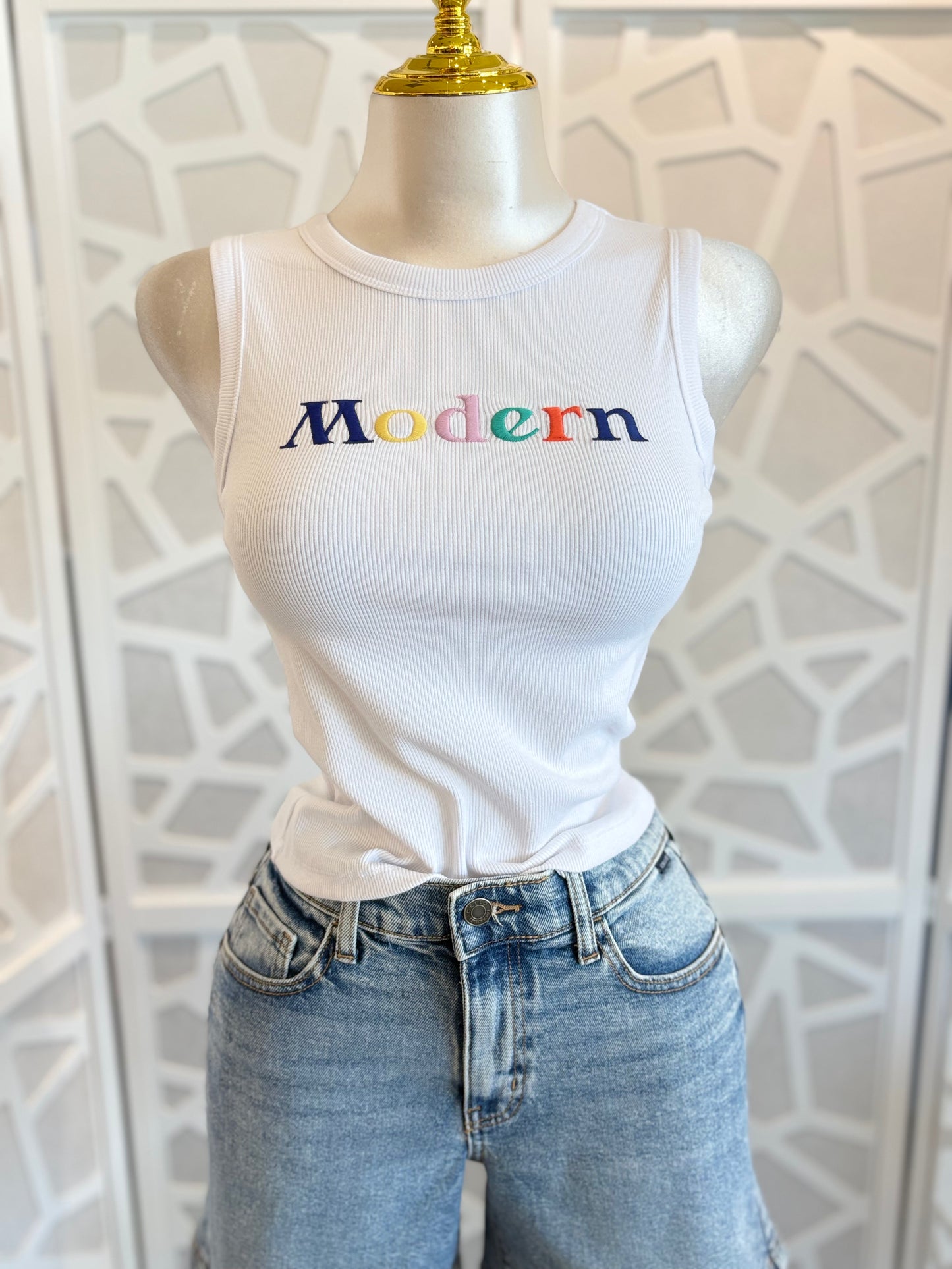 Modern top
