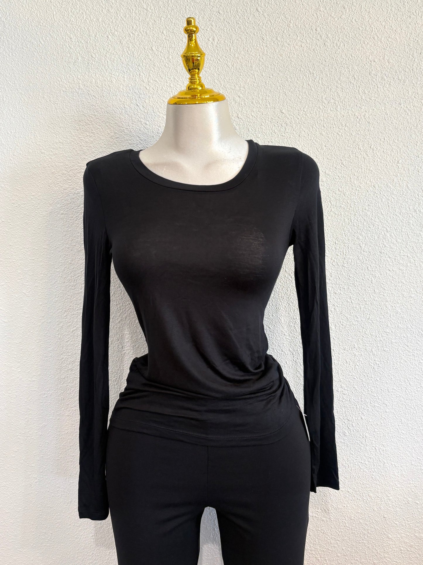 Basic long sleeve