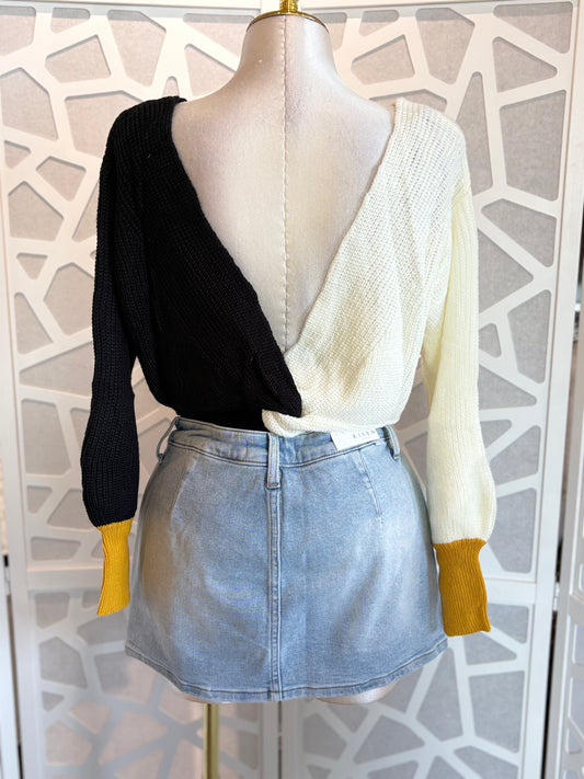 Color Block Twisted Open Back Loose Fit Sweater