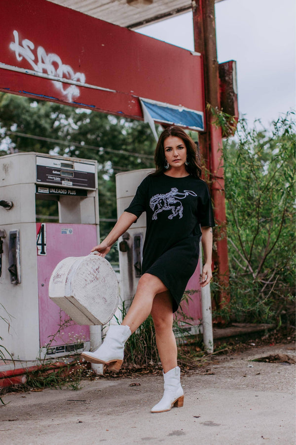 MK427 Deadwood Sequin Embellished Tee Dress: Black / 1XL